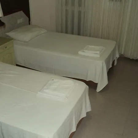 Club La Perla 2* 올루데니스