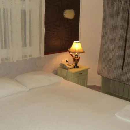 Club La Perla 호텔 2*
